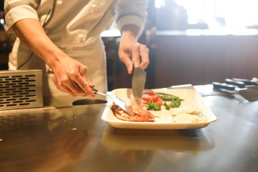 こがけん 芸人 の経歴や嫁 家族は 料理の腕前がすごすぎる まるっこのまるっとブログ